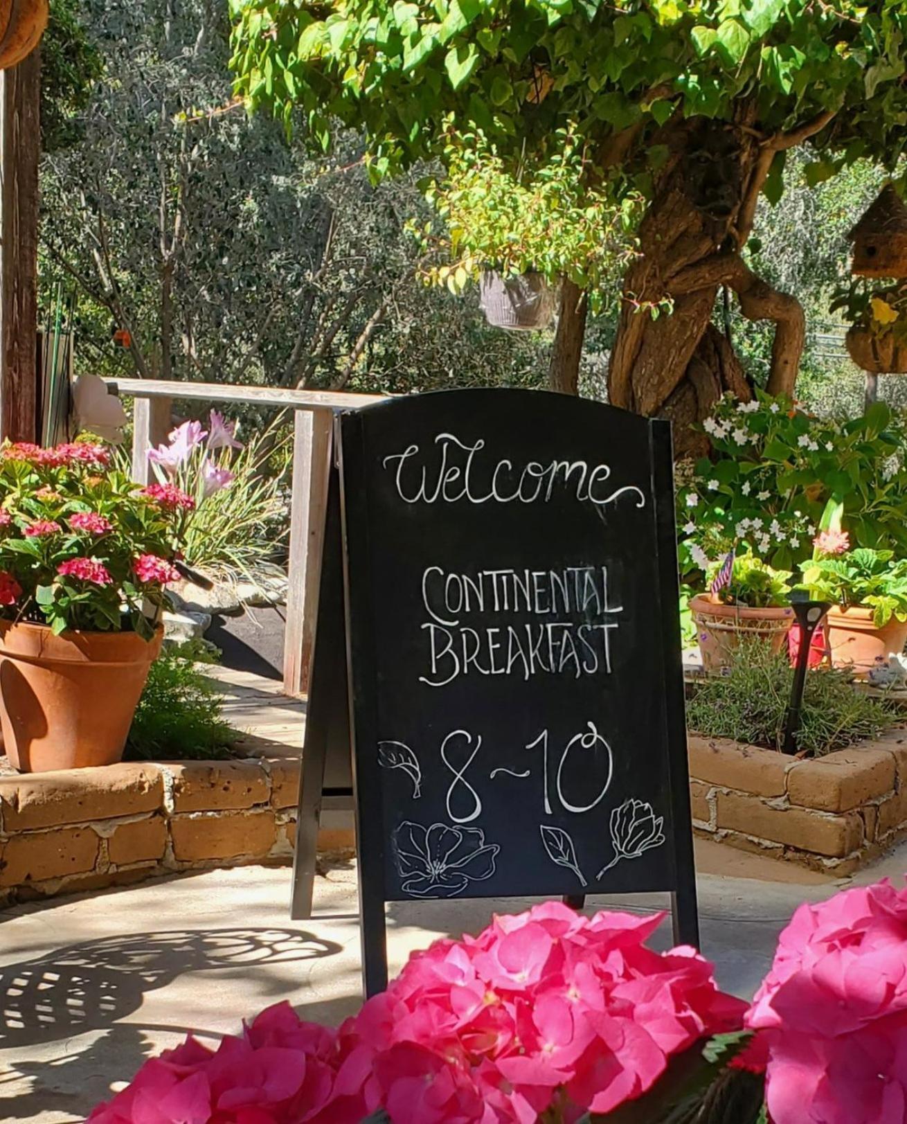 Carmel Valley Lodge Buitenkant foto